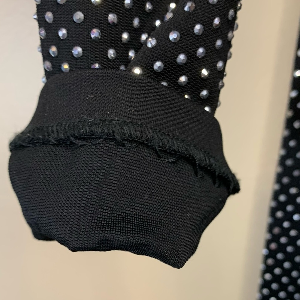 Alice + Olivia black Freddie beaded long sleeve catsuit jumpsuit. Size 2 - Picture 5 of 14